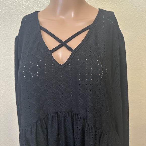 SHEIN-Elegant Black Dress - Picture 6 of 10